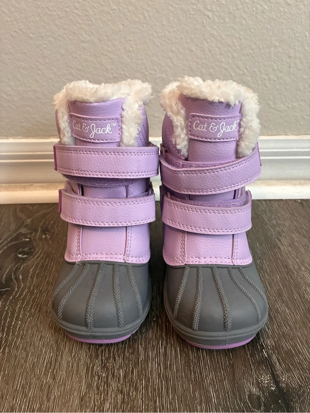 Cat & Jack Denver Faux Fur Waterproof Winter Boots SZ 7 Kids NWOT Purple Outdoor